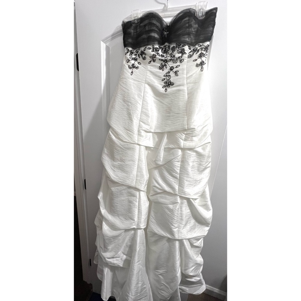 White with black detail gown sweet 16 prom Quinceanera dress